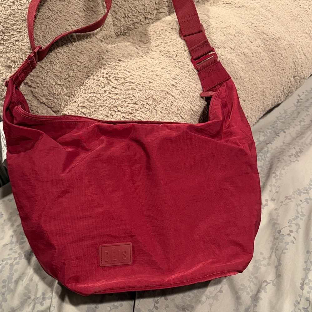 Beis Crescent Catchall - Burgundy